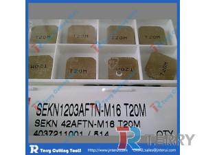 SECO cemented carbide insert
1.100% original
2.High toughness
3.Wear resistance
4.Turning,Milling,Threading and Holemaking